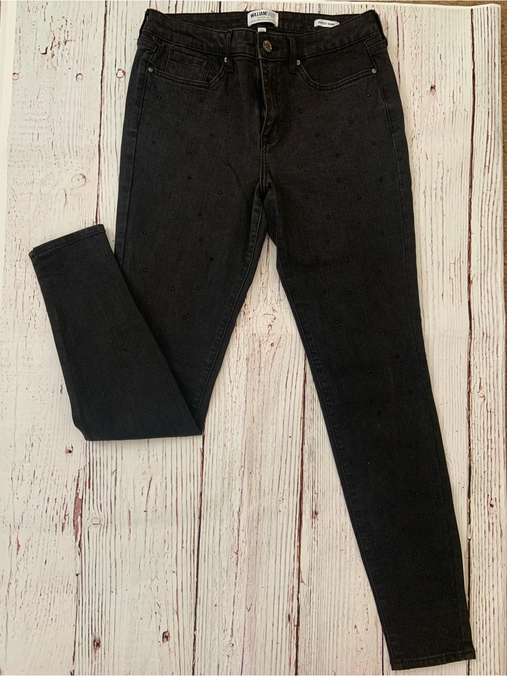 William Rast Black Perfect Skinny Jeans with Subtle Stud Detailing Size 28